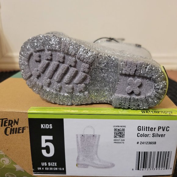 Kids Glitter Rain Boot - Western Chief SILVER, size 5 toddler - Picture 5 of 6